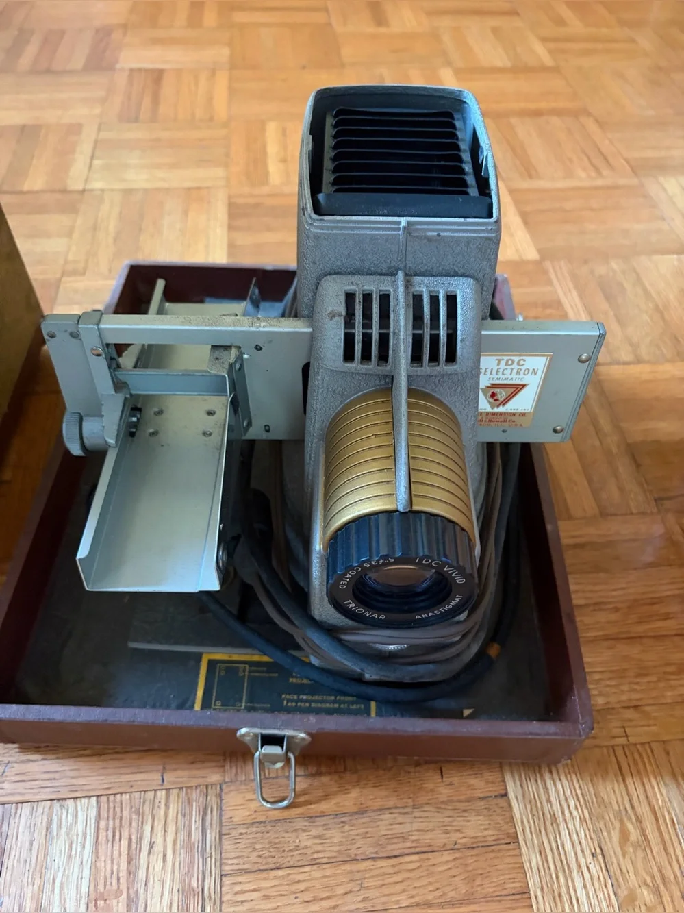 TDC Vintage Slide Projector in Gray and Gold - Classic Projection Unit